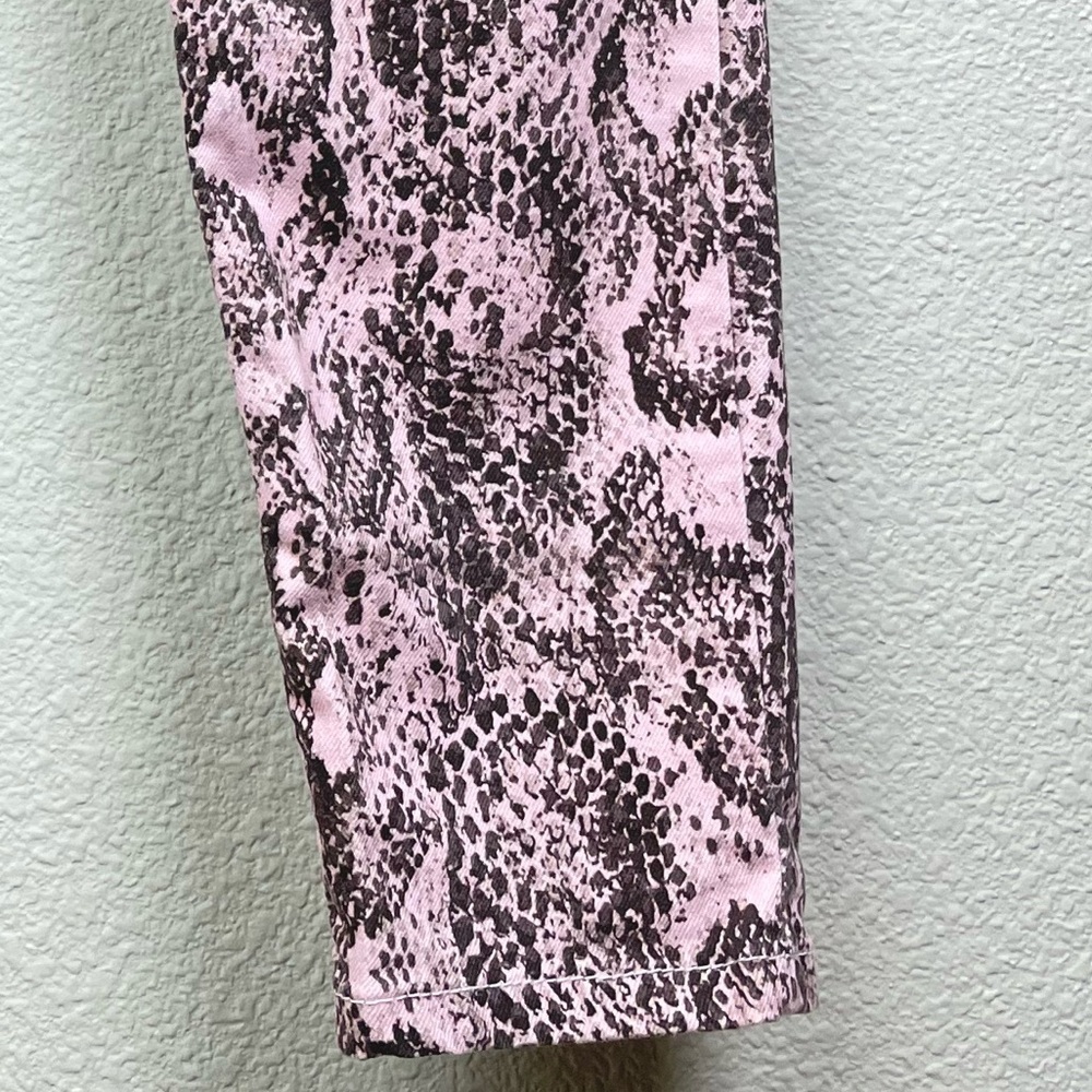 BDG Urban Outfitters Women's 30 Twig High-Rise Pink Brown Snakeskin Snake Crop - Picture 4 of 16